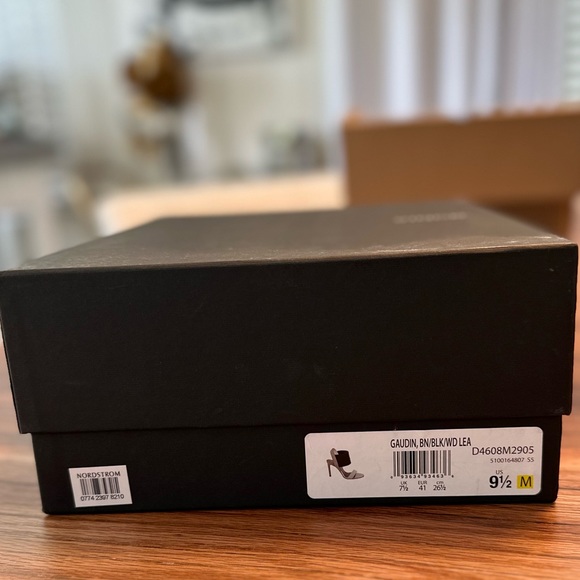 Vince Color Block Heels - Picture 3 of 10